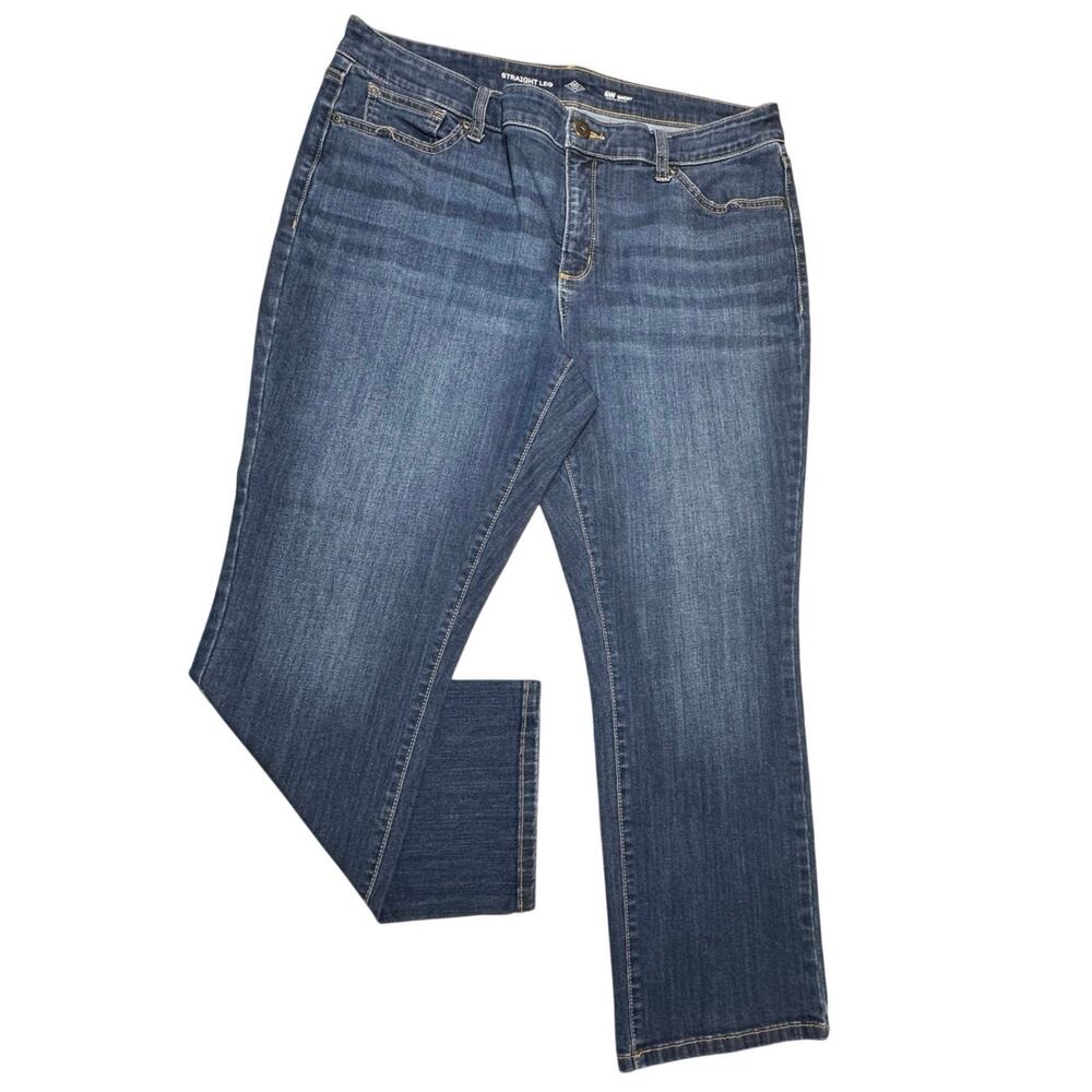 St. John’s Bay women’s straight leg jeans in size 16W Short